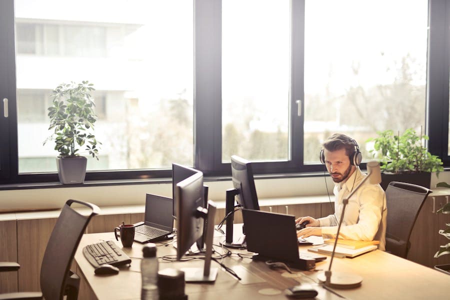 IT Helpdesk Outsourcing vs. AI: Why the Math Has Shifted